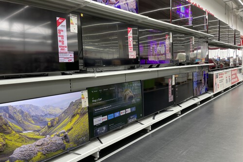 Teles Xiaomi con Google TV por 99 euros y móviles Pixel por 189 euros llegan al outlet de MediaMarkt hoy