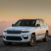 El nuevo Jeep Grand Cherokee es un imponente 4x4 americano, pero que solo llegará a España como híbrido enchufable