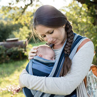 Portabebés de tela: los mejores fulares, bandoleras y meitais para portear a tu bebé dentro y fuera de casa