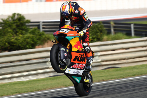 Raúl Fernández supera a Marc Márquez como mejor novato de Moto2 pero no evita el alirón de Remy Gardner