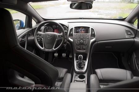 Opel Astra OPC, presentación y prueba en Pferdsfeld