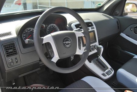 Chevrolet Equinox / GM HydroGen4