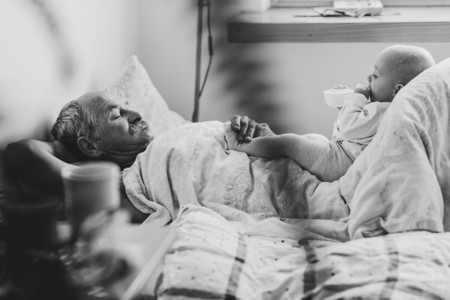 Tiempo con los abuelos, tiempo de cariño que anida en el recuerdo