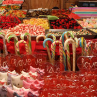 El hombre de los caramelos ahora está en tu correo o en las redes sociales 