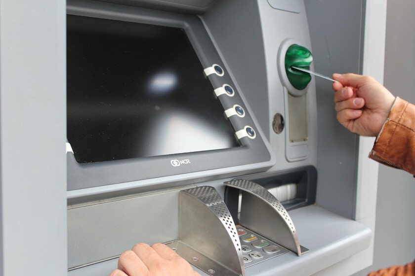 How To Withdraw Money From The Atm Without Having To Carry The Card With You Bullfrag 3296