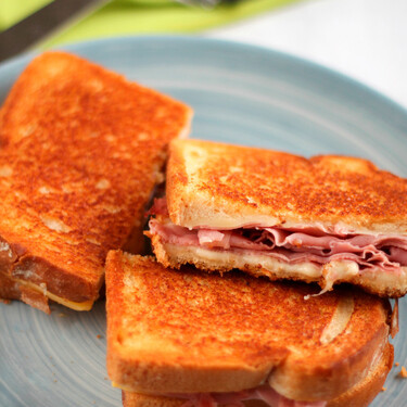 Las siete reglas que debes seguir para hacer el sándwich mixto perfecto