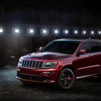 El Grand Cherokee SRT se oscurece en el Salón de Los Ángeles