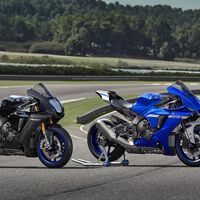 Yamaha se pone seria: una superR1 de carreras para luchar contra la Ducati Panigale V4 R está en camino 