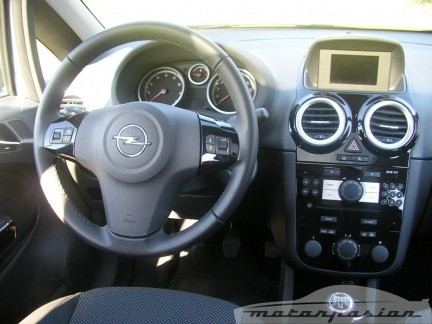 Opel Corsa 5p (Cosmo)