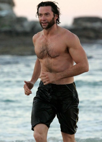 Hugh Jackman, sin ser gay, niega que no lo sea