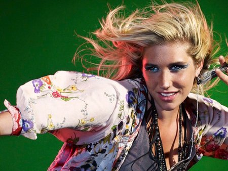 Ke$ha, vete rompiendo la hucha que esto te va a salir muy caro