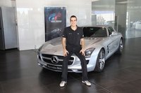 Marco Calvo y su nuevo Mercedes SLS AMG despiertan nuestra envidia ¿o nuestra compasión?