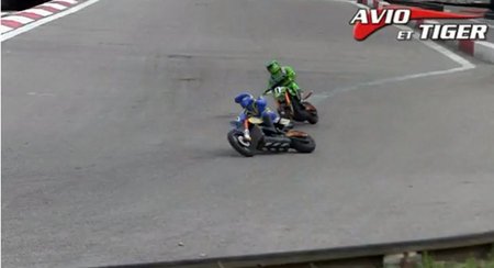 Hagamos Supermotard sin subirnos a la moto