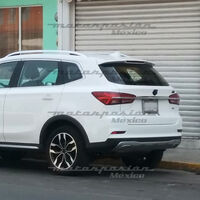 ¡Espiado! El MG RX5 ya rueda en México: así es el SUV chino que va tras Seltos