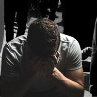 Una vez más: los millennials son más pobres que sus padres. Los menores de 40, tienen 75.000 euros menos al cambio y una opción B: heredar, si pueden