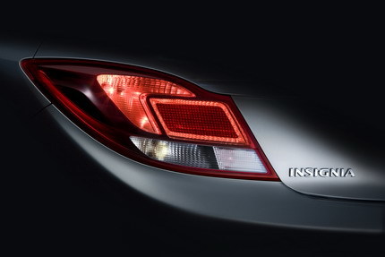 El Opel Insignia, sustituto del Vectra, será presentado en Julio de 2008
