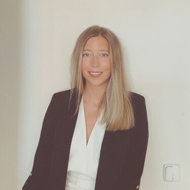 Belén García, arquitecta: "Las mamparas de ducha se reemplazan cada vez más por soluciones mucho más prácticas y estilosas"