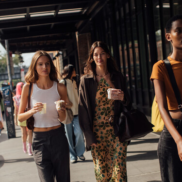 El nuevo vestido de Sfera es un comodín elegante y cómodo para ir a la oficina ahora y en otoño 