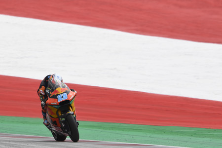 Jorge Martín gana su primera carrera de Moto2 tras un brutal accidente de Enea Bastianini y Hafizh Syahrin