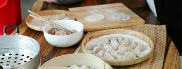 Cómo hacer dumplings, las famosas empanadillas asiáticas rellenas y deliciosas recetas para probarlas 