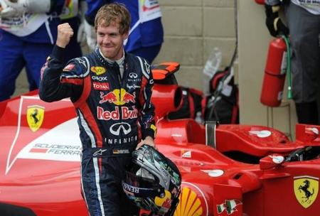 ¿Por qué Ferrari no confirma a Sebastian Vettel?