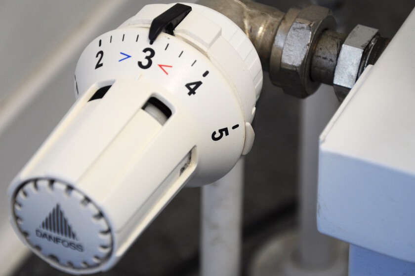 Hand Cold White Machine Lighting Heat 994600 Pxhere Com