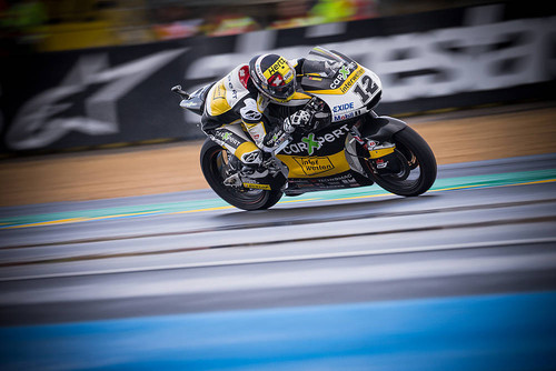 Thomas Luthi consigue la pole en Moto2 en el GP de Francia y Álex Márquez saldrá sexto