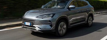 Cada vez se venden más coches enchufables en el mundo, y hay buenas noticias para Europa: le estamos pisando los talones a China