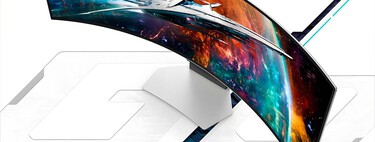 Monitor gigante de Samsung con panel OLED y 240 Hz. Tiene un cupón que la deja a un preciazo  