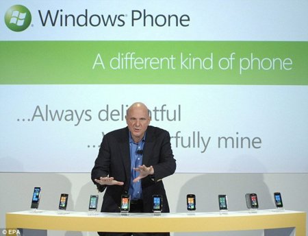 Se han vendido más de 100.000 Windows Phone 7, según Facebook