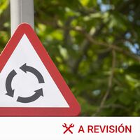 Mucha gente se lía en las rotondas: se juegan que la DGT les ponga una multa de 500 euros y perder 6 puntos del carnet, además de un accidente 