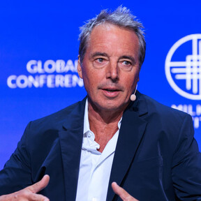 El mayor experto en longevidad del mundo desvela los cuatro alimentos que nunca comería: "son la receta para el fracaso"