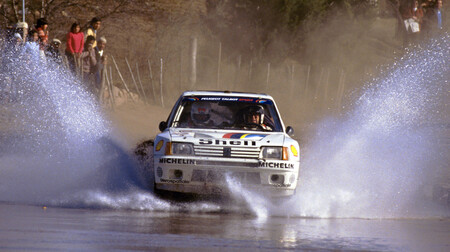 Peugeot 205 T16 Rally Car