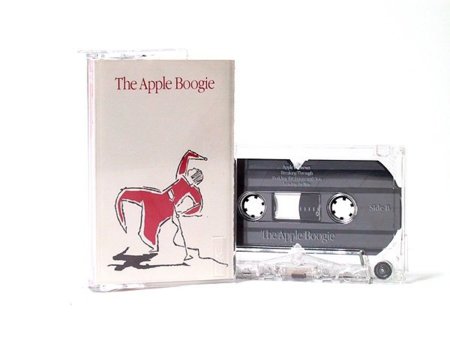 Y tras la línea de ropa... Apple lanzó su propio álbum musical