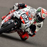 Niccolò Antonelli domina los primeros entrenamientos libres de Moto3 en Jerez