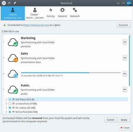 Cliente de escritorio de Nextcloud sincronizando archivos.