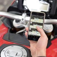 BMW y Rever quieren que todos los moteros seamos una sola hermandad viajera