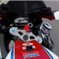 El 'death wobble', el enemigo que todo motero teme y que este vídeo te enseña cómo puede acabar en desgracia antes de darte cuenta