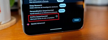 Mientras ChatGPT quita funciones a los usuarios gratuitos, Google hace todo lo contrario: ahora Gemini 2.5 Pro funciona gratis