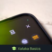Qué significa el punto verde o naranja que sale a veces en la pantalla de tu móvil Android o tu iPhone