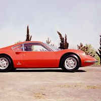 El Ferrari Dino moderno, cada vez más lejos de hacerse realidad