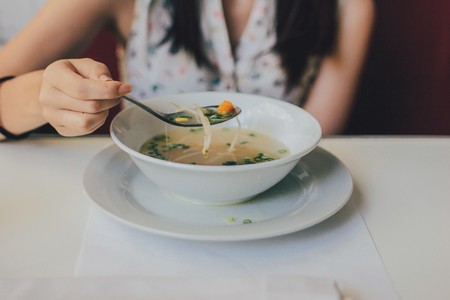Dieta volumétrica para adelgazar: qué es, cómo se hace, sus pros y sus contras