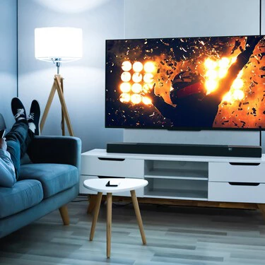 Klipsch Flexus Core 200 Showing Race On Tv 2000x2000