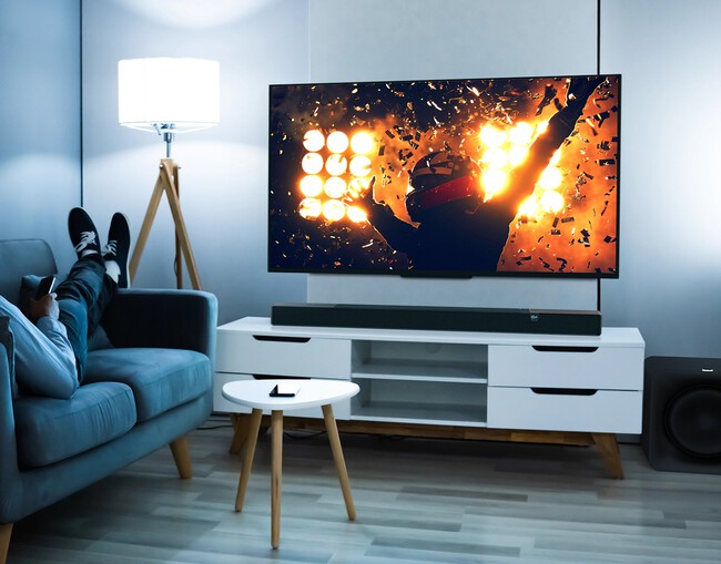 Klipsch Flexus Core 200 Showing Race On Tv 2000x2000