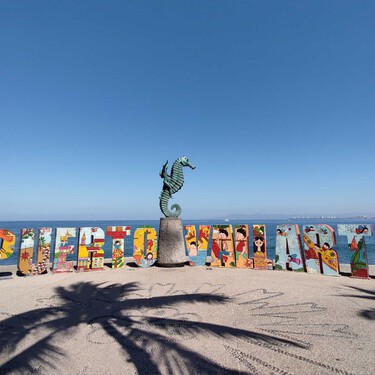 Escápate a este paraíso de Jalisco, cuna del “pescado embarazado”, con Malecón y una iglesia con una corona monumental