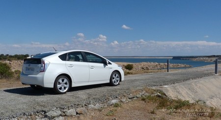 Toyota Prius 2012 trasera