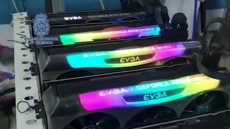 La Policía Nacional buscaba marihuana. En su lugar, encontró una granja de criptomonedas con RTX 3080 y 50.000 euros en equipos