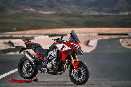Multistrada Savadori 1 2023