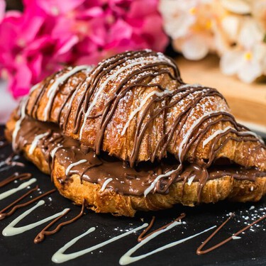 Estos croissants rellenos son razón suficiente para ir al Mercado del Carmen al sur de la CDMX