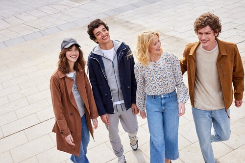 Últimas horas del remate final de Springfield: jerséis por menos de 10 euros, chinos por 12,99 euros y camisetas por 5,99 euros